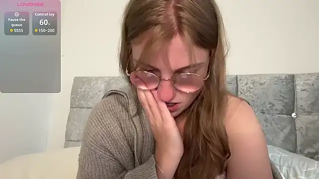 BustyKellyXXX online show from 06-11-26, 07:22