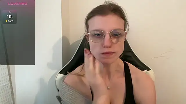 BustyKellyXXX online show from 01-12-26, 09:49