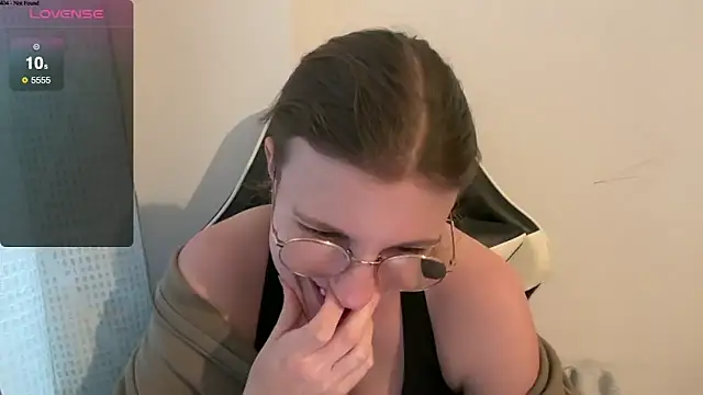 BustyKellyXXX online show from 02-13-26, 04:40