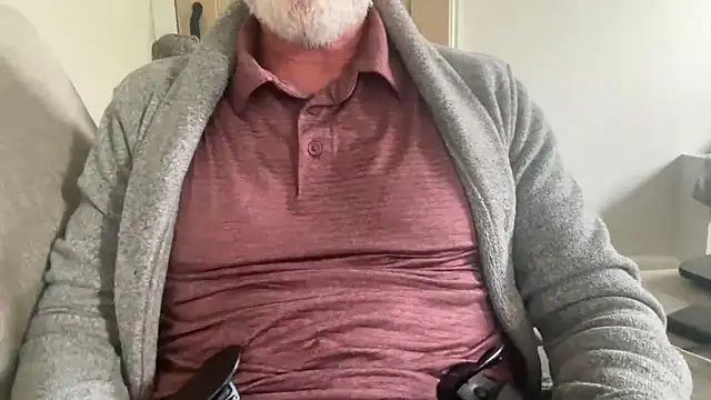 Snapshot of braselton06 chatting on 10-15-25, 02:58 braselton06 online show from 10-15-25, 02:58