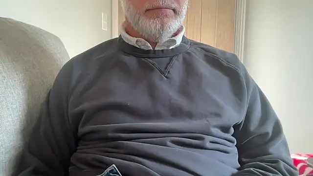 Snapshot of braselton06 chatting on 05-11-26, 12:17 braselton06 online show from 05-11-26, 12:17
