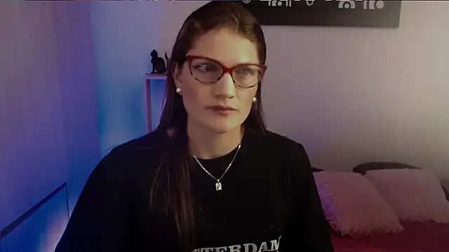 Snapshot of Camila-ventura chatting on 05-30-26, 12:00 Camila-ventura online show from 05-30-26, 12:00