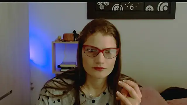 Snapshot of Camila-ventura chatting on 05-21-26, 12:24 Camila-ventura online show from 05-21-26, 12:24