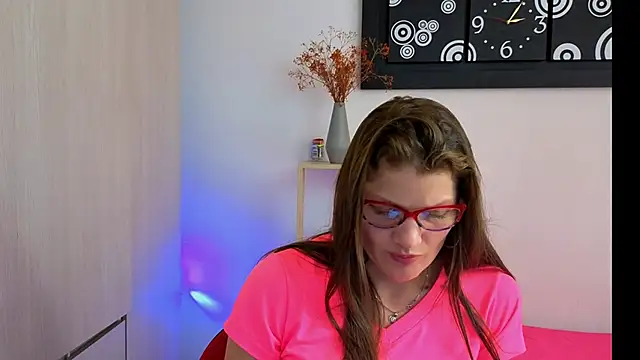 Camila-ventura online show from 12-22-25, 07:03