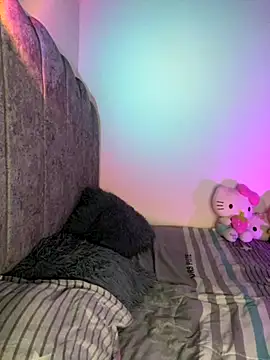 Maddy w online show from 10-25-25, 03:06