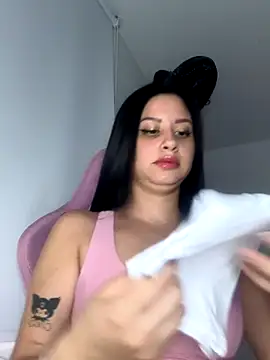 lucy grey25 online show from 12-19-25, 05:04