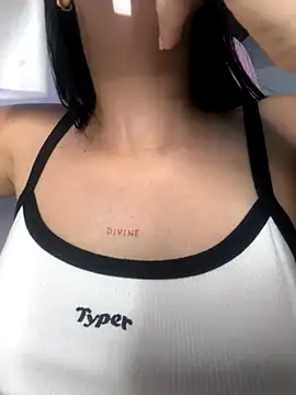 lucy grey25 online show from 11-09-25, 07:07