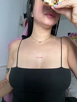 Snapshot of lucy_grey25 chatting on 03-02-26, 06:59 lucy grey25 online show from 03-02-26, 06:59