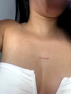 lucy grey25 online show from 11-11-25, 03:51