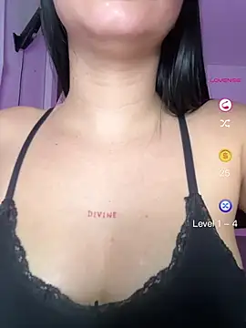 Snapshot of lucy_grey25 chatting on 05-22-26, 02:15 lucy grey25 online show from 05-22-26, 02:15