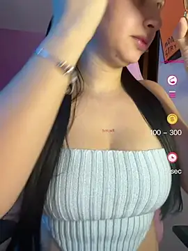 Snapshot of lucy_grey25 chatting on 07-19-26, 05:53 lucy grey25 online show from 07-19-26, 05:53