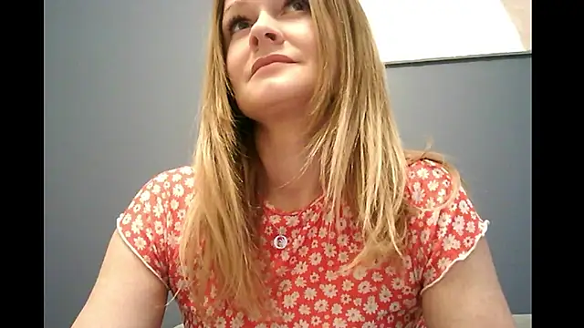 Snapshot of Ginger-bb chatting on 11-13-25, 06:50 Ginger-bb online show from 11-13-25, 06:50