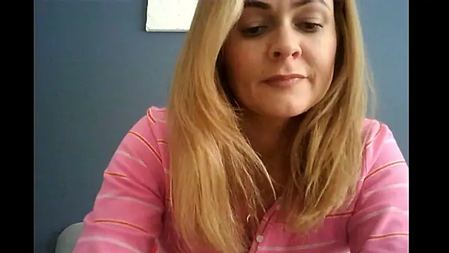 Snapshot of Ginger-bb chatting on 01-12-26, 09:16 Ginger-bb online show from 01-12-26, 09:16