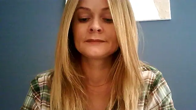 Snapshot of Ginger-bb chatting on 02-12-26, 07:52 Ginger-bb online show from 02-12-26, 07:52