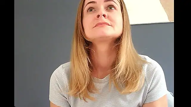 Snapshot of Ginger-bb chatting on 09-20-25, 01:38 Ginger-bb online show from 09-20-25, 01:38