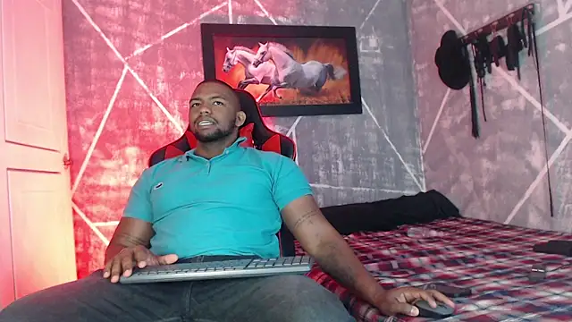Snapshot of big_blackmen19 chatting on 09-30-25, 05:19 big blackmen19 online show from 09-30-25, 05:19