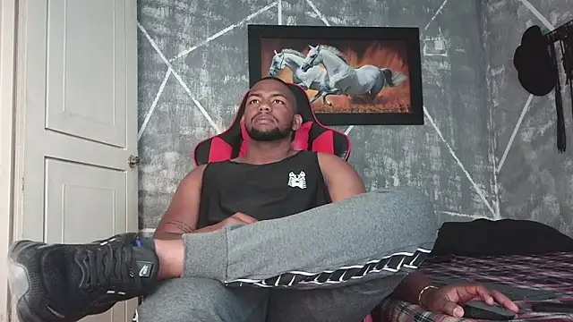 Snapshot of big_blackmen19 chatting on 10-13-25, 04:41 big blackmen19 online show from 10-13-25, 04:41