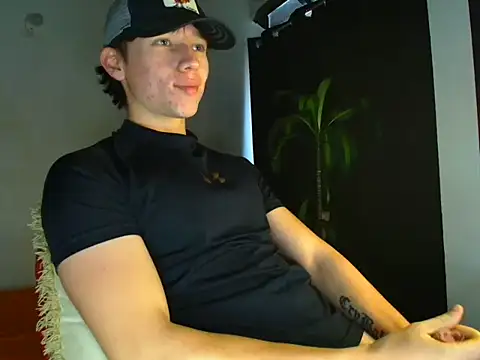 Logan sixxer online show from 11-16-25, 06:23