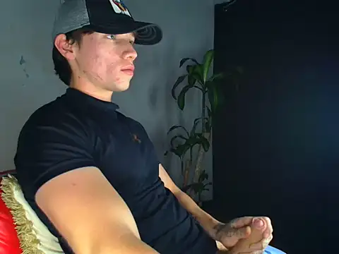 Logan sixxer online show from 11-22-25, 09:46