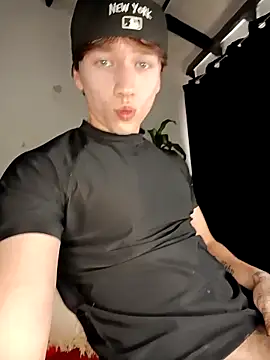 Logan sixxer online show from 11-28-25, 03:34