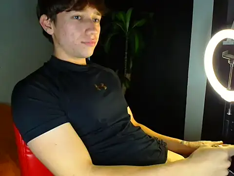 Logan sixxer online show from 11-08-25, 09:18