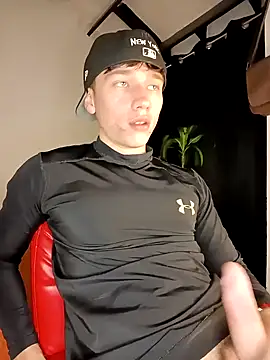 Snapshot of Logan_sixxer chatting on 09-24-25, 03:35 Logan sixxer online show from 09-24-25, 03:35