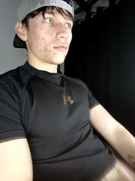 Snapshot of Logan_sixxer chatting on 11-07-25, 04:28 Logan sixxer online show from 11-07-25, 04:28