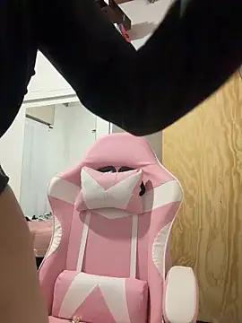 Babylovetiernax online show from 10-29-25, 03:05