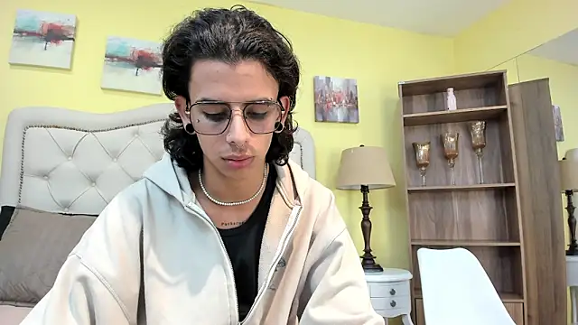 Ibratxandy online show from 12-21-25, 12:51