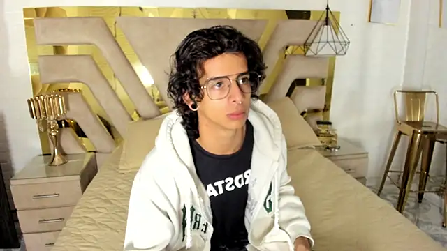 Ibratxandy online show from 11-30-25, 01:01