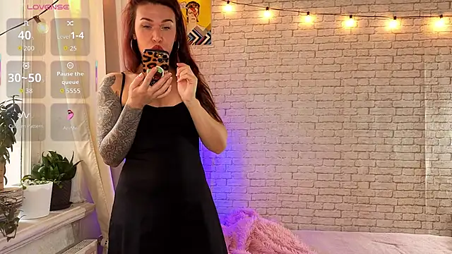 ReginaFoXXXy online show from 02-09-26, 11:08