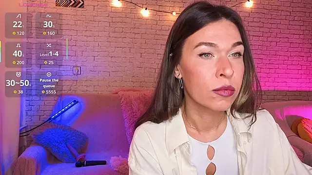 ReginaFoXXXy online show from 10-17-25, 11:56