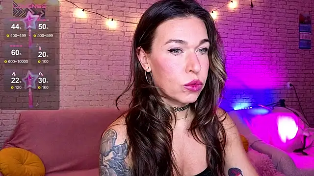 ReginaFoXXXy online show from 09-09-25, 08:13
