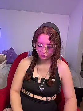 Sharon Black online show from 04-18-26, 01:41