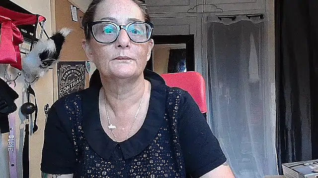 Mistress-Ivy51 online show from 10-19-25, 07:44