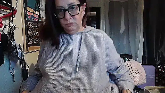 Mistress-Ivy51 online show from 10-29-25, 07:07