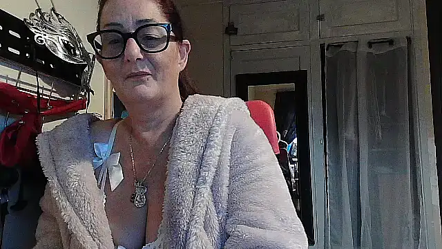 Mistress-Ivy51 online show from 10-31-25, 06:54