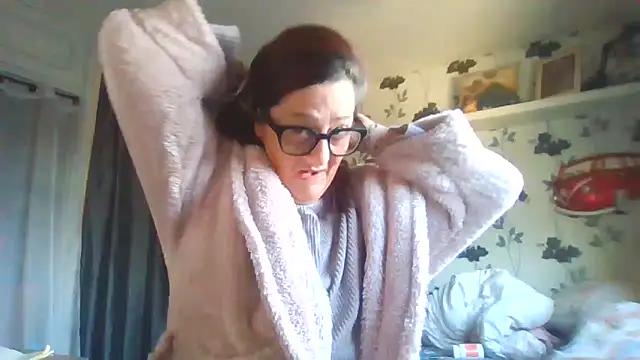 Mistress-Ivy51 online show from 04-08-26, 06:26