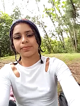 Snapshot of Tendercouple1 chatting on 02-20-26, 08:00 Tendercouple1 online show from 02-20-26, 08:00