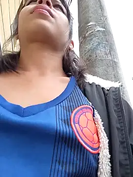 Snapshot of Tendercouple1 chatting on 02-27-26, 06:30 Tendercouple1 online show from 02-27-26, 06:30