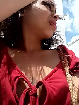 Snapshot of Tendercouple1 chatting on 03-02-26, 06:37 Tendercouple1 online show from 03-02-26, 06:37