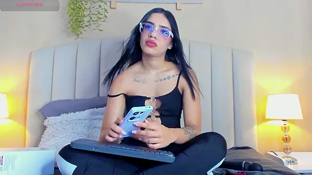 Rachel Donnelly online show from 03-21-26, 02:35