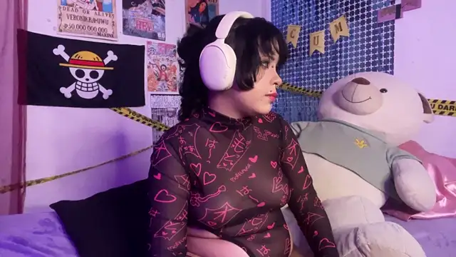 PixelKitty  online show from 06-13-26, 03:37