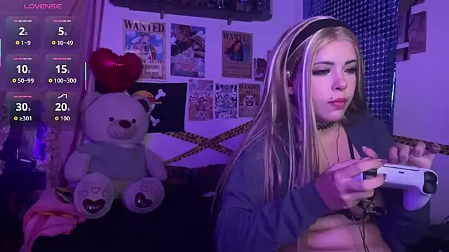 PixelKitty  online show from 03-10-26, 02:59