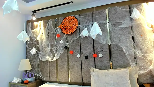 BarbieMonet online show from 11-02-25, 12:54