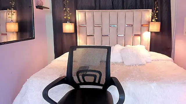 Hanzking01 online show from 11-30-25, 03:51