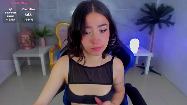 Snapshot of venuss09_s chatting on 11-13-25, 02:54 venuss09 s online show from 11-13-25, 02:54