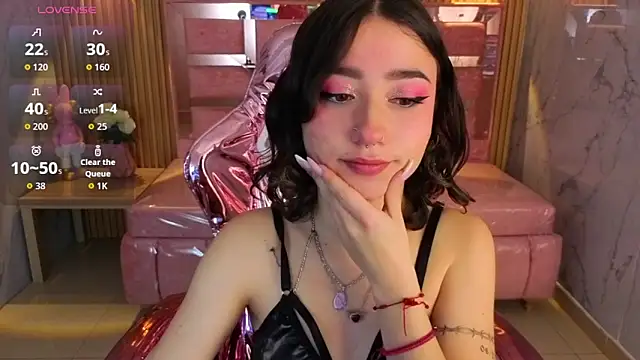 Snapshot of venuss09_s chatting on 11-19-25, 01:55 venuss09 s online show from 11-19-25, 01:55