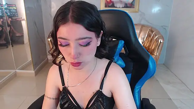 venuss09 s online show from 10-08-25, 02:29