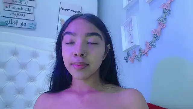 pocahontamoon online show from 09-18-25, 01:14